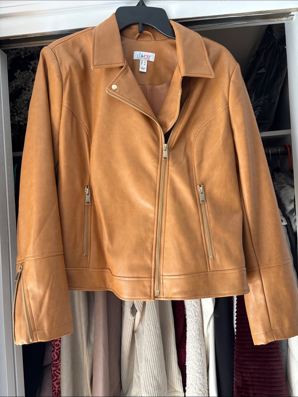 D&Co Women's Tan Leather Zip Jacket